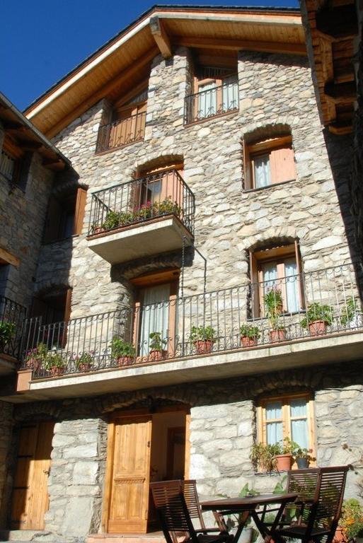 Casa Rural Casa Colom Еспот Екстериор снимка